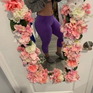 Purple lululemon cropped leggings